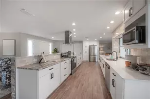 6322 Cottonwood Ln, Apollo Beach, FL 33572 - Photo 13