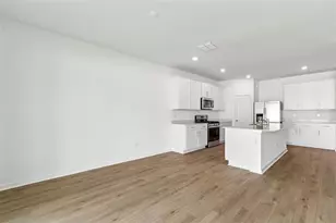 6669 Asbury Barnes Ln, Wesley Chapel, FL 33545 - Photo 25