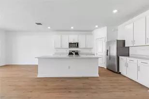 6669 Asbury Barnes Ln, Wesley Chapel, FL 33545 - Photo 13