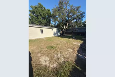 810 W 113th Avenue, Tampa, FL 33612 - Photo 17