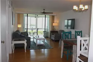 1813 Mariner Dr, Tarpon Springs, FL 34689 - Photo 9