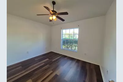 6833 Runner Oak Drive, Zephyrhills, FL 33545 - Photo 5