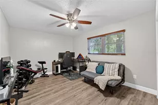2711 Bellwood Dr, Brandon, FL 33511 - Photo 23