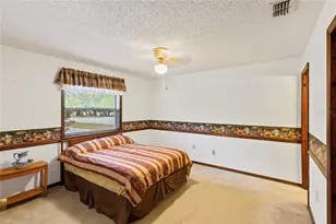3377 Memory Ln, Spring Hill, FL 34606 - Photo 5