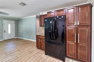 831 Lakeside Dr, Largo, FL 33778 - Photo 11