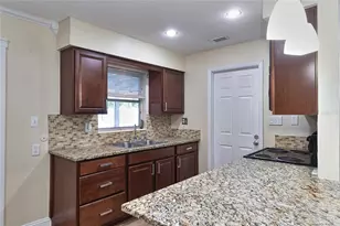 831 Lakeside Dr, Largo, FL 33778 - Photo 17