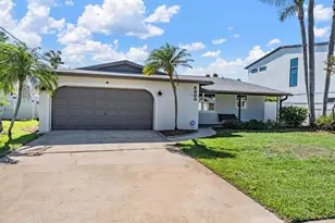 6300 Bayou Grande Blvd NE, Saint Petersburg, FL 33702 - Photo 7