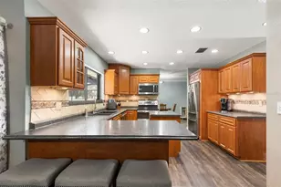 1126 Shadowbrook Dr N, Lakeland, FL 33813 - Photo 25
