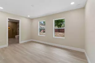 11006 N 61st St, Tampa, FL 33617 - Photo 33