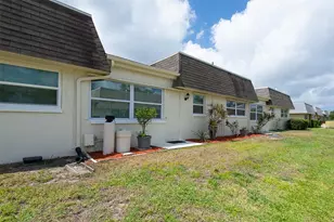 6915 Versailles N, Pinellas Park, FL 33781 - Photo 29