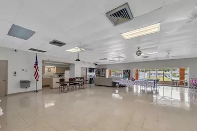 6915 Versailles N, Pinellas Park, FL 33781 - Photo 35