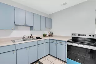 1221 53rd Ave N, Saint Petersburg, FL 33703 - Photo 7