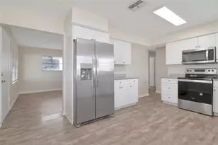 126 Kingsway Rd, Brandon, FL 33510 - Photo 21