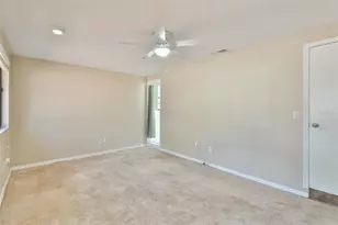 2824 Bellwood Dr, Brandon, FL 33511 - Photo 29