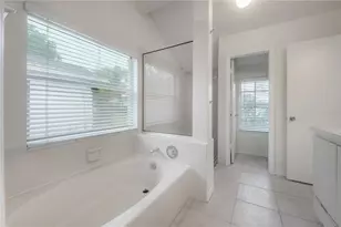 15121 Heathridge Dr, Tampa, FL 33625 - Photo 17