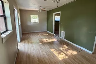 10114 E Columbus Dr, Tampa, FL 33619 - Photo 3