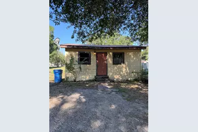 10114 E Columbus Drive, Tampa, FL 33619 - Photo 1