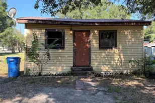 10114 E Columbus Dr, Tampa, FL 33619 - Photo 1
