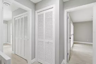 15338 E Pond Woods Dr, Tampa, FL 33618 - Photo 21