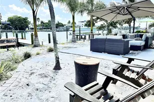 11405 8th St E, Treasure Island, FL 33706 - Photo 9