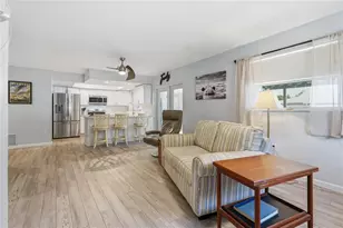 1634 Dale Cir N, Dunedin, FL 34698 - Photo 9
