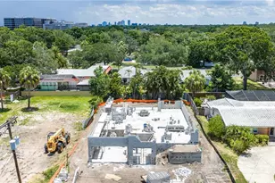 210 S Treasure Dr, Tampa, FL 33609 - Photo 3