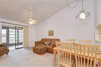 38334 Cottonwood Place #., Zephyrhills, FL 33542 - Photo 9