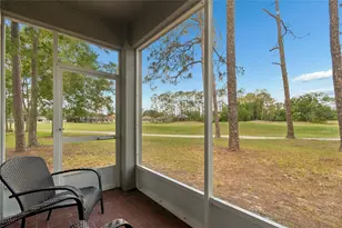 34821 Turnbury Ct, Zephyrhills, FL 33541 - Photo 11