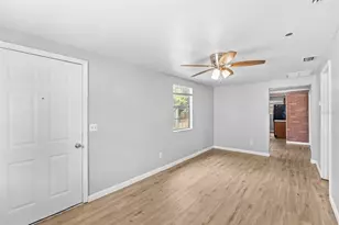 3617 N 54th St, Tampa, FL 33619 - Photo 9