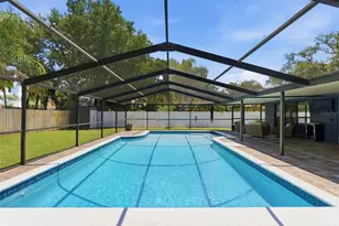 4221 Water Oaks Ln, Tampa, FL 33618 - Photo 55
