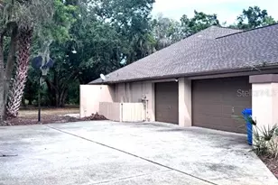 911 Centerbrook Dr, Brandon, FL 33511 - Photo 3