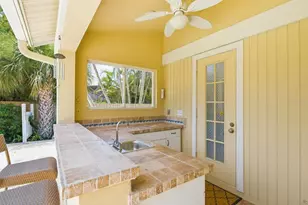 1856 Wood Thrush Way, Palm Harbor, FL 34683 - Photo 43