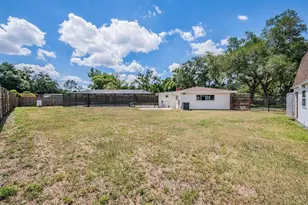 712 Camellia Ct, Seffner, FL 33584 - Photo 35