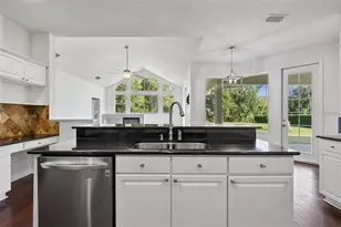 1452 Kensington Woods Dr, Lutz, FL 33549 - Photo 29