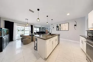 13912 Smiling Daisy Pl, Riverview, FL 33579 - Photo 9