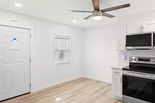 3101 16th St N, Saint Petersburg, FL 33704 - Photo 9