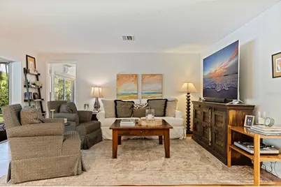 747 Sabal Court S, Saint Petersburg, FL 33705 - Photo 15