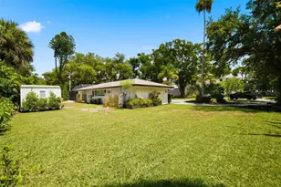 747 Sabal Ct S, Saint Petersburg, FL 33705 - Photo 37