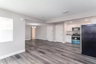 2001 45th St S, Saint Petersburg, FL 33711 - Photo 9