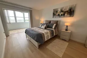 4725 Cove Cir, Saint Petersburg, FL 33708 - Photo 9