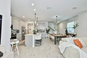 1123 Crk Vly Ct, Brandon, FL 33511 - Photo 3