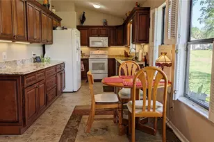 6215 W Lexington Dr, Crystal River, FL 34429 - Photo 11