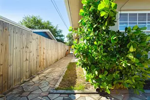 2132 Greenbriar Blvd, Clearwater, FL 33763 - Photo 25