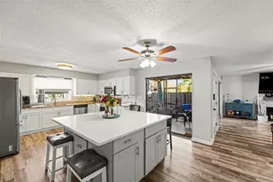 14521 Catalina Cir, Seminole, FL 33776 - Photo 9