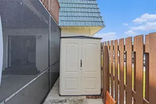 14521 Catalina Cir, Seminole, FL 33776 - Photo 27