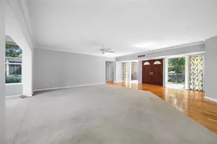 11 Country Club Dr, Largo, FL 33771 - Photo 13