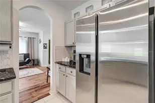 18147 Canal Pointe St, Tampa, FL 33647 - Photo 17