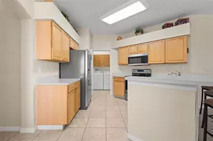 2129 Acadia Greens Dr, Sun City Center, FL 33573 - Photo 9