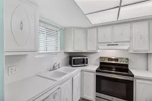 801 83rd Ave N, Saint Petersburg, FL 33702 - Photo 15