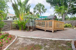 2962 Burlington Ave N, Saint Petersburg, FL 33713 - Photo 25